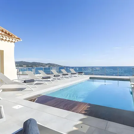 Baraka Villa *